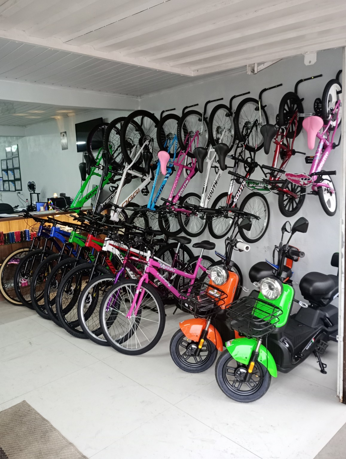 Interior da Eduardo Bikes em Caxias do Sul